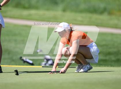 Thumbnail 3 in CHSAA 4A State Championship - Day 1 photogallery.