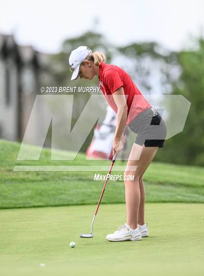 Thumbnail 2 in CHSAA 4A State Championship - Day 1 photogallery.