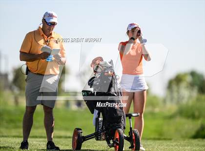 Thumbnail 2 in CHSAA 4A State Championship - Day 1 photogallery.