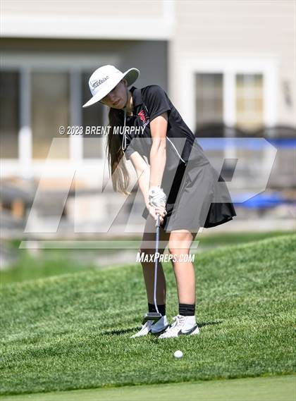 Thumbnail 1 in CHSAA 4A State Championship - Day 1 photogallery.