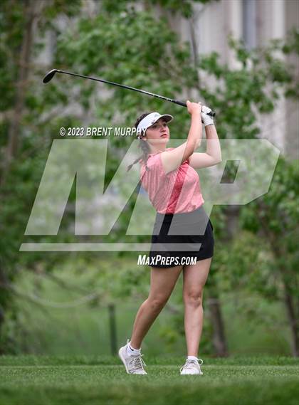 Thumbnail 2 in CHSAA 4A State Championship - Day 1 photogallery.
