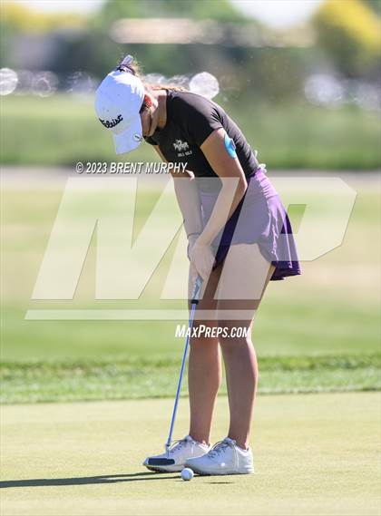 Thumbnail 3 in CHSAA 4A State Championship - Day 1 photogallery.