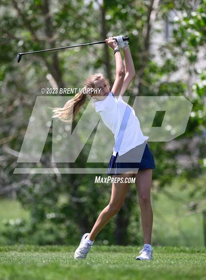 Thumbnail 3 in CHSAA 4A State Championship - Day 1 photogallery.