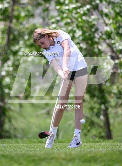 Thumbnail 2 in CHSAA 4A State Championship - Day 1 photogallery.