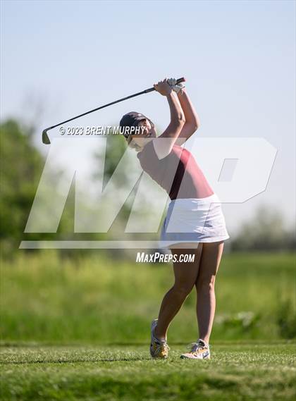 Thumbnail 1 in CHSAA 4A State Championship - Day 1 photogallery.
