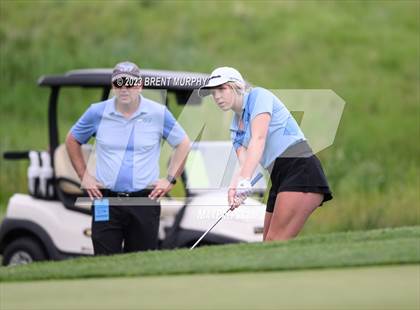 Thumbnail 2 in CHSAA 4A State Championship - Day 1 photogallery.