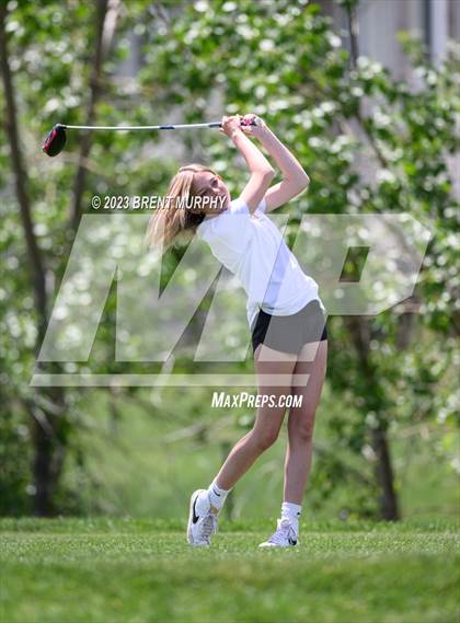 Thumbnail 3 in CHSAA 4A State Championship - Day 1 photogallery.