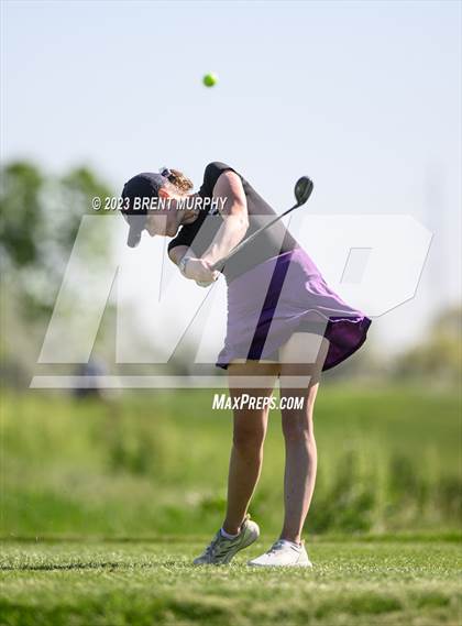 Thumbnail 2 in CHSAA 4A State Championship - Day 1 photogallery.