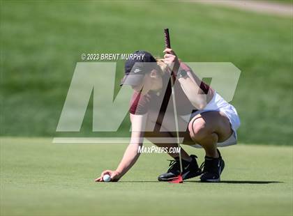 Thumbnail 2 in CHSAA 4A State Championship - Day 1 photogallery.