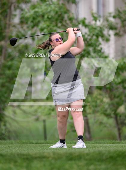 Thumbnail 3 in CHSAA 4A State Championship - Day 1 photogallery.