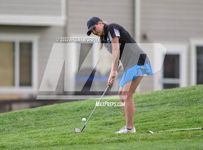 Thumbnail 3 in CHSAA 4A State Championship - Day 1 photogallery.