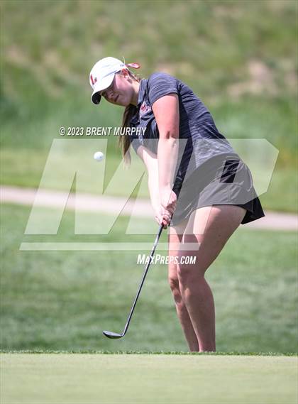 Thumbnail 3 in CHSAA 4A State Championship - Day 1 photogallery.