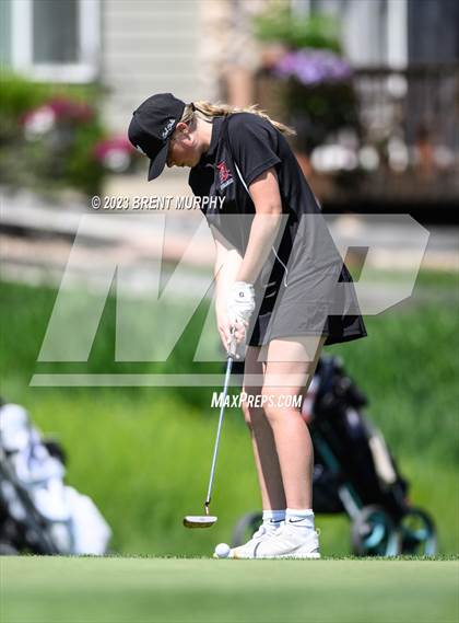 Thumbnail 3 in CHSAA 4A State Championship - Day 1 photogallery.