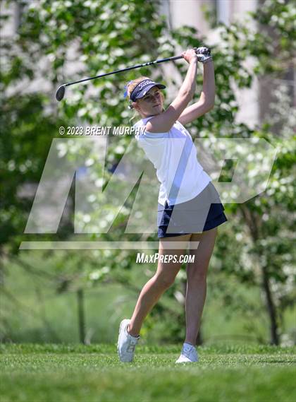 Thumbnail 3 in CHSAA 4A State Championship - Day 1 photogallery.