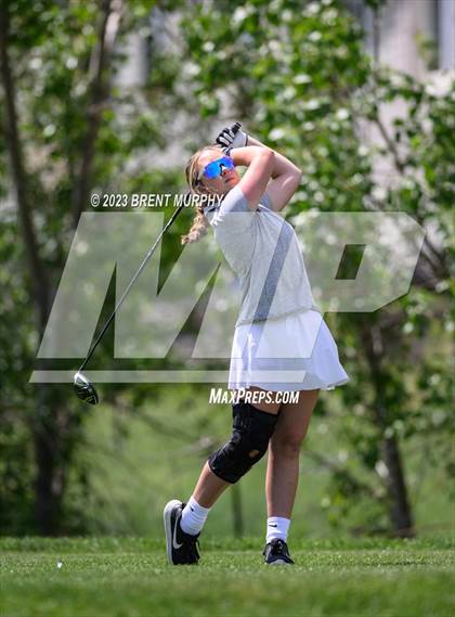Thumbnail 3 in CHSAA 4A State Championship - Day 1 photogallery.