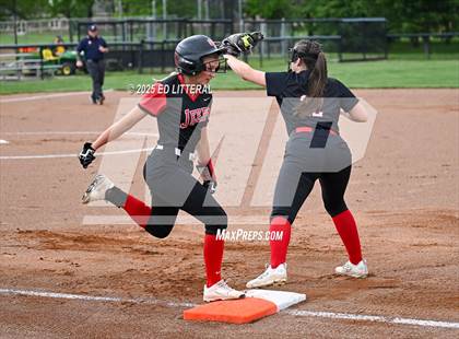 Thumbnail 1 in South Webster vs Dawson-Bryant (OHSAA Division VI District Semifinal) photogallery.