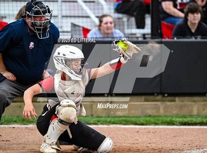 Thumbnail 3 in South Webster vs Dawson-Bryant (OHSAA Division VI District Semifinal) photogallery.