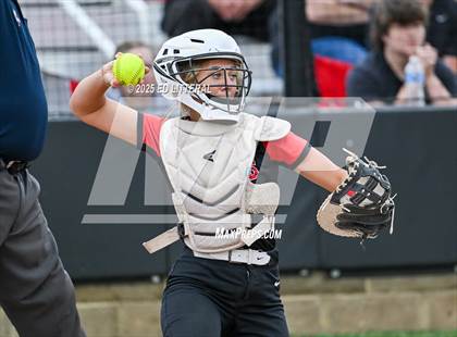 Thumbnail 3 in South Webster vs Dawson-Bryant (OHSAA Division VI District Semifinal) photogallery.