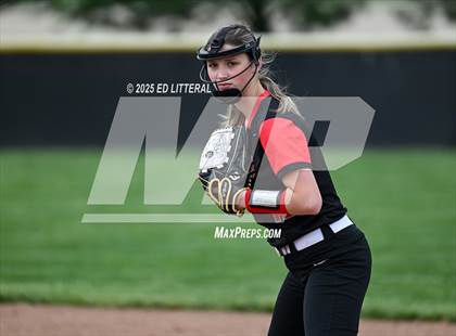 Thumbnail 1 in South Webster vs Dawson-Bryant (OHSAA Division VI District Semifinal) photogallery.