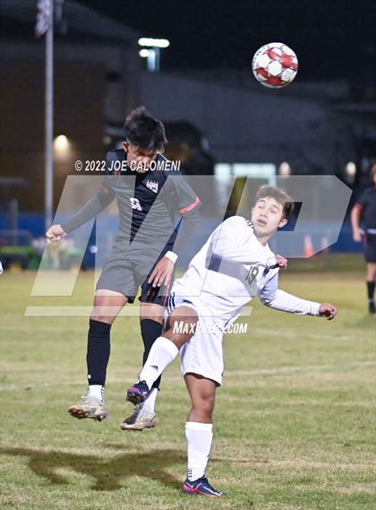 Thumbnail 2 in Churchill vs Steele photogallery.