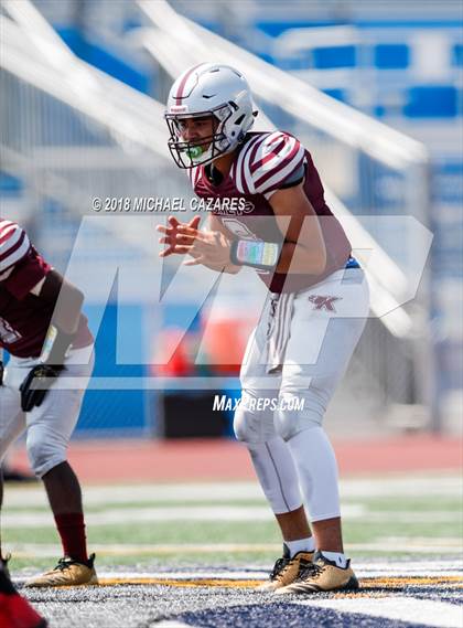 Thumbnail 2 in Kearny vs La Jolla Country Day (SDFNL Kickoff) photogallery.