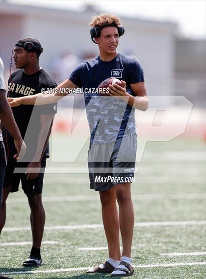 Thumbnail 3 in Kearny vs La Jolla Country Day (SDFNL Kickoff) photogallery.