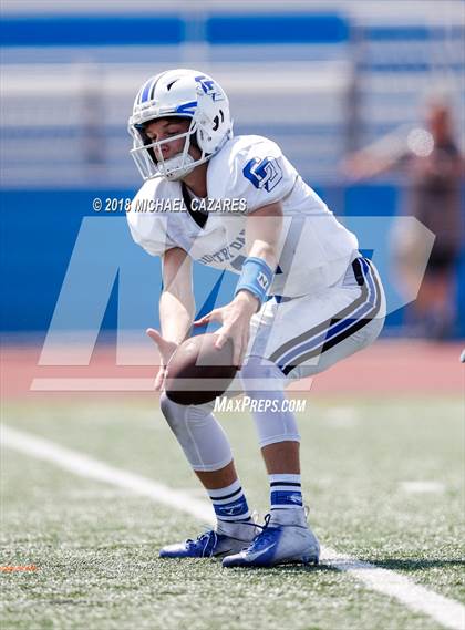 Thumbnail 2 in Kearny vs La Jolla Country Day (SDFNL Kickoff) photogallery.