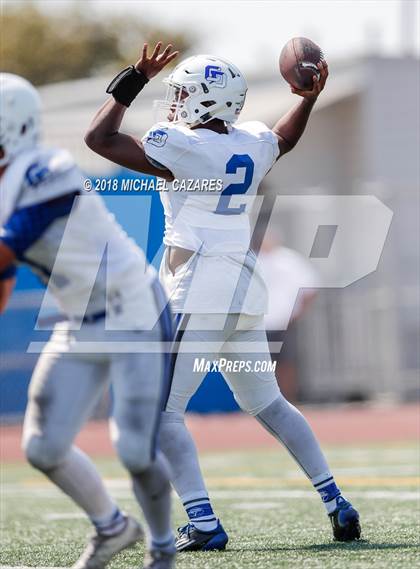 Thumbnail 3 in Kearny vs La Jolla Country Day (SDFNL Kickoff) photogallery.