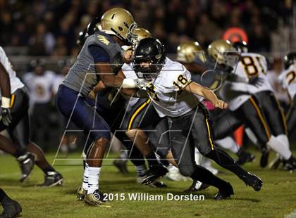 Thumbnail 2 in Independence vs Hendersonville (TSSAA 5A Second Round) photogallery.