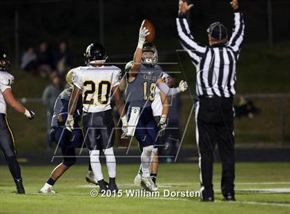 Thumbnail 2 in Independence vs Hendersonville (TSSAA 5A Second Round) photogallery.