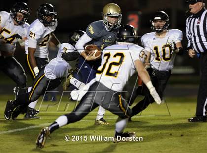 Thumbnail 1 in Independence vs Hendersonville (TSSAA 5A Second Round) photogallery.