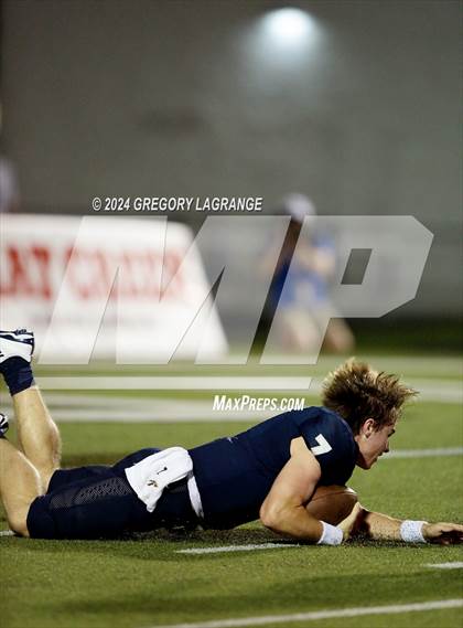 Thumbnail 3 in Bell vs Keller photogallery.