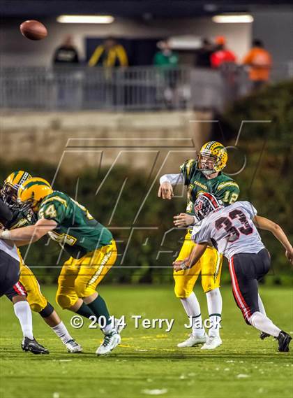 Thumbnail 1 in Edison vs. Hart photogallery.