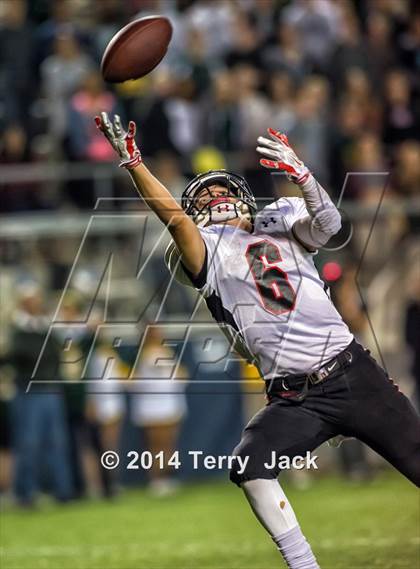 Thumbnail 3 in Edison vs. Hart photogallery.