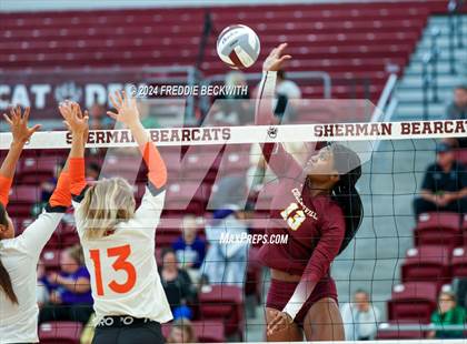 Thumbnail 3 in Collinsville vs. Pilot Point (Hwy 75 Volleyfest) photogallery.