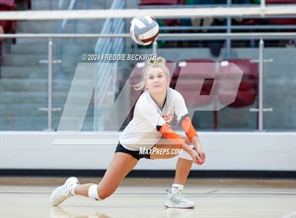 Thumbnail 2 in Collinsville vs. Pilot Point (Hwy 75 Volleyfest) photogallery.