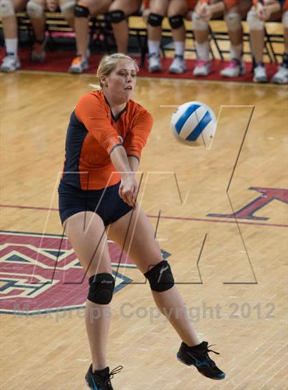 Thumbnail 2 in Carson vs. Cardinal Gibbons (NCHSAA 3A Final) photogallery.
