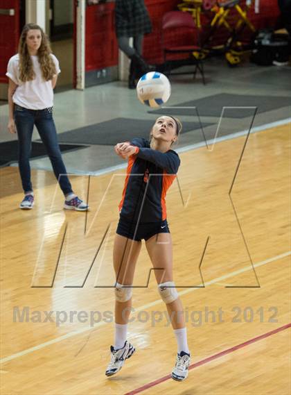 Thumbnail 1 in Carson vs. Cardinal Gibbons (NCHSAA 3A Final) photogallery.