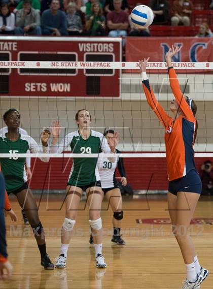 Thumbnail 1 in Carson vs. Cardinal Gibbons (NCHSAA 3A Final) photogallery.