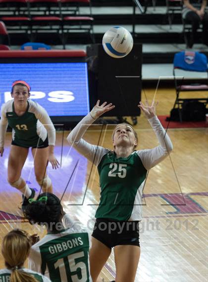 Thumbnail 1 in Carson vs. Cardinal Gibbons (NCHSAA 3A Final) photogallery.
