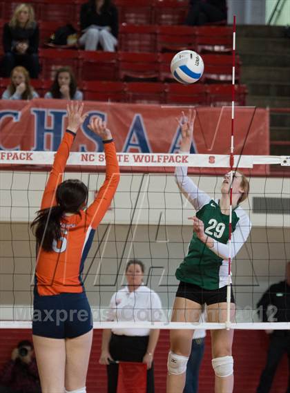Thumbnail 3 in Carson vs. Cardinal Gibbons (NCHSAA 3A Final) photogallery.