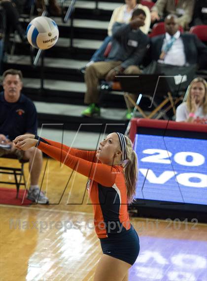 Thumbnail 3 in Carson vs. Cardinal Gibbons (NCHSAA 3A Final) photogallery.