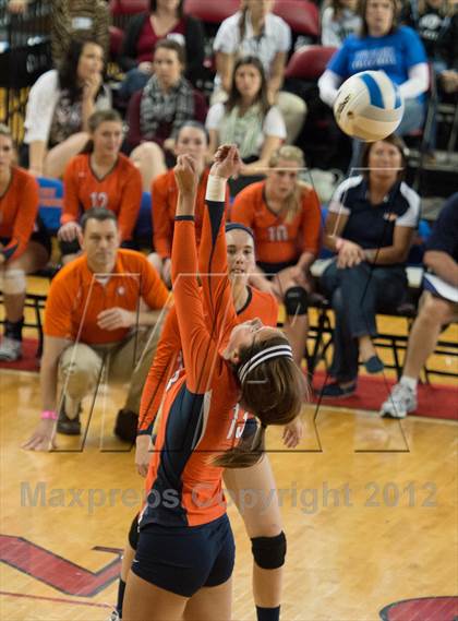 Thumbnail 2 in Carson vs. Cardinal Gibbons (NCHSAA 3A Final) photogallery.