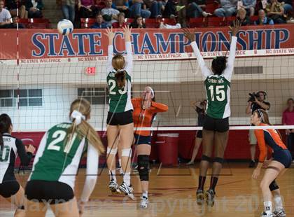 Thumbnail 1 in Carson vs. Cardinal Gibbons (NCHSAA 3A Final) photogallery.