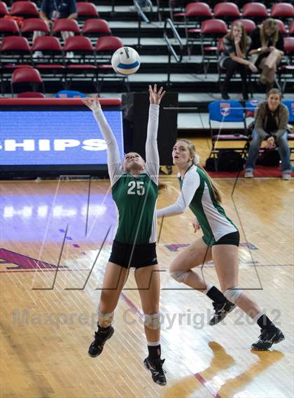 Thumbnail 1 in Carson vs. Cardinal Gibbons (NCHSAA 3A Final) photogallery.