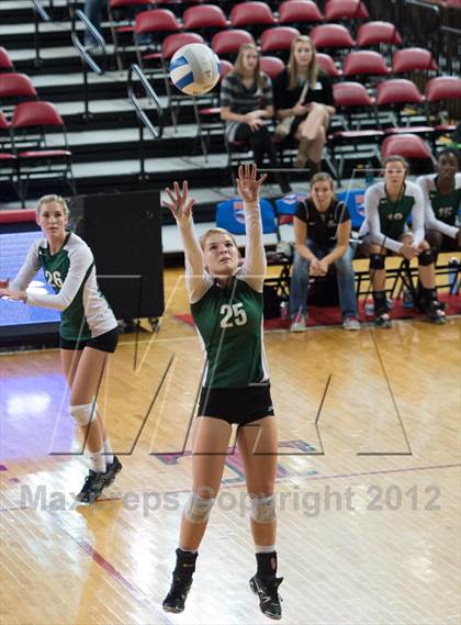 Thumbnail 2 in Carson vs. Cardinal Gibbons (NCHSAA 3A Final) photogallery.