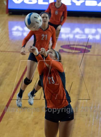 Thumbnail 2 in Carson vs. Cardinal Gibbons (NCHSAA 3A Final) photogallery.