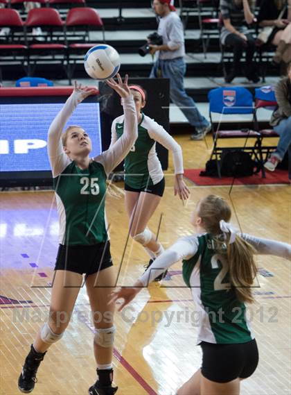 Thumbnail 3 in Carson vs. Cardinal Gibbons (NCHSAA 3A Final) photogallery.