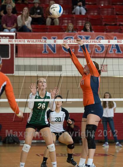 Thumbnail 3 in Carson vs. Cardinal Gibbons (NCHSAA 3A Final) photogallery.