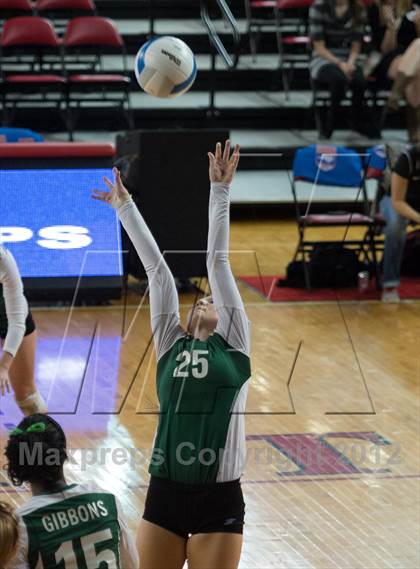 Thumbnail 2 in Carson vs. Cardinal Gibbons (NCHSAA 3A Final) photogallery.